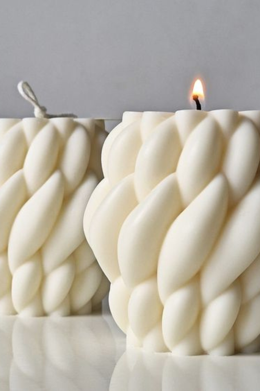 Knot Candle
